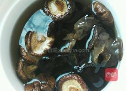 虾米菌菇汤的做法图解1