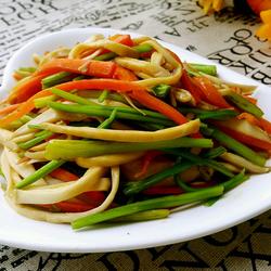 杏鲍菇炒芹菜
