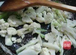 炒菜花的做法图解6