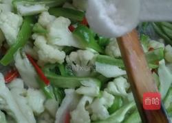 炒菜花的做法图解10