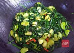 韭菜炒蚕豆的做法图解9