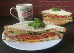 鸡蛋火腿三明治