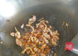 韭菜苔炒肉丝的做法图解2