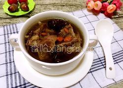 清补凉炖鸽子汤