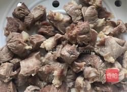土豆炖牛腩的做法图解2