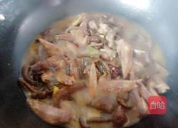 鸡翅炖蘑菇的做法图解15