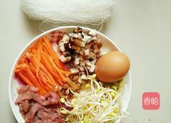 炒米线的做法图解1