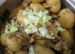 小土豆炖鸡块