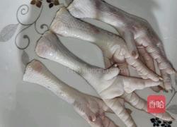 凉拌鸡爪的做法图解1