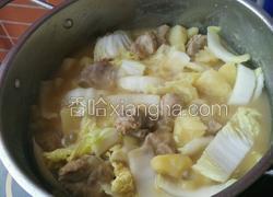 白菜土豆炖排骨