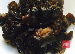 木耳黄金蛋的做法图解1