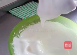 戚风蛋糕的做法图解8