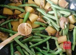 土豆豆角炒肉的做法图解8