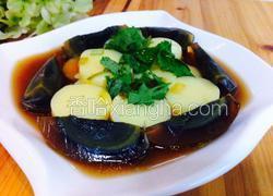 皮蛋拌樱玉豆腐