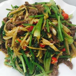 仔姜炒黄牛肉丝的做法[图]