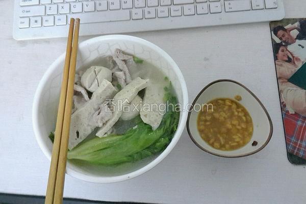 肉饼促肉汤面