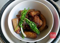 土豆蒸猪尾的做法图解3