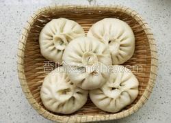 茴香肉包子