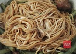 猪小排豆角焖面的做法图解10