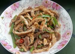 家常油豆腐炒肉