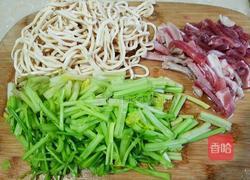 芹菜炒千丝的做法图解2