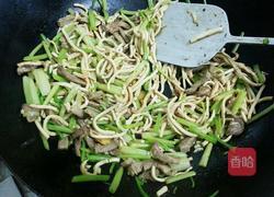 芹菜炒千丝的做法图解7