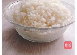 酱油炒饭的做法图解1