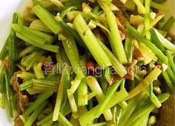 芹菜炒牛肉