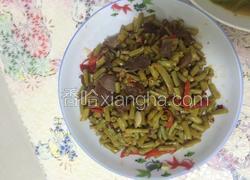 酸豆角炒鸡胗