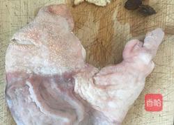 砂仁枸杞当归红枣肚丝汤的做法图解1