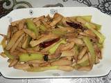 杏鲍菇炒青瓜（轻微麻辣）