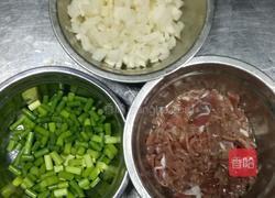 酸辣鸡杂的做法图解1