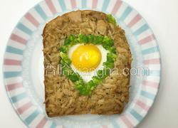 金枪鱼鸡蛋烤面包