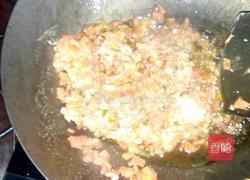 酸豇豆胡萝卜炒肉末的做法图解2