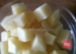 土豆炖茄子的做法图解1