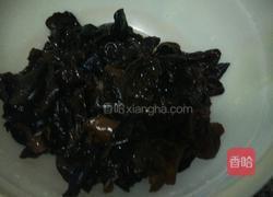 凉拌木耳的做法图解2