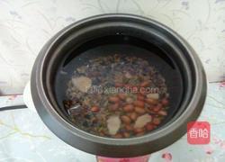 杂粮粥的做法图解3