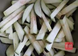 蒜香茄子煲的做法图解1
