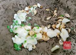 蟹味菇蛋花紫菜汤的做法图解3
