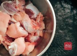 花生炖猪蹄（孕妈宝妈食谱）的做法图解2