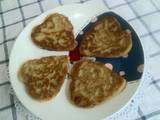 早餐～～爱心香蕉鸡蛋饼