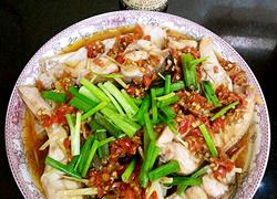 剁辣椒蒸鱼