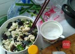 皮蛋拌豆腐的做法图解3