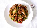 青豆辣炒鸡