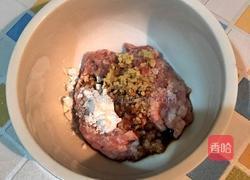 肉末鸡蛋卷的做法图解2