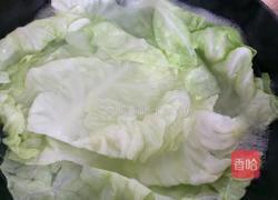 香煎培根卷卷心菜的做法图解2