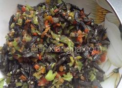 青椒炒干巴菌