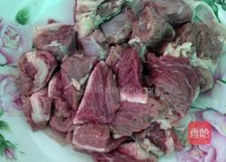 土豆烧牛腩的做法图解2