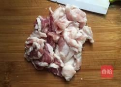 白萝卜片炒五花肉的做法图解2