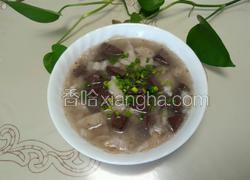 猪血芋头汤